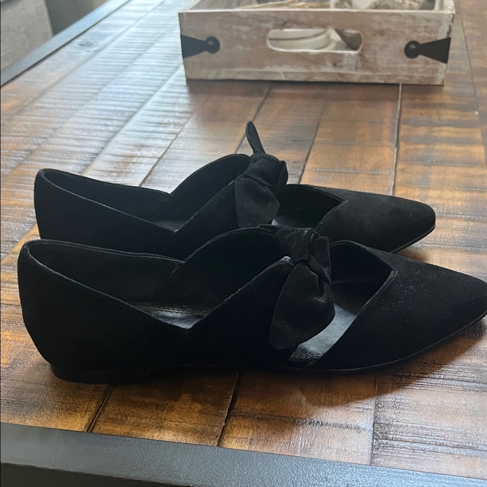 Gianni Bini Black Suede Bow Loafers - Picture 4 of 4